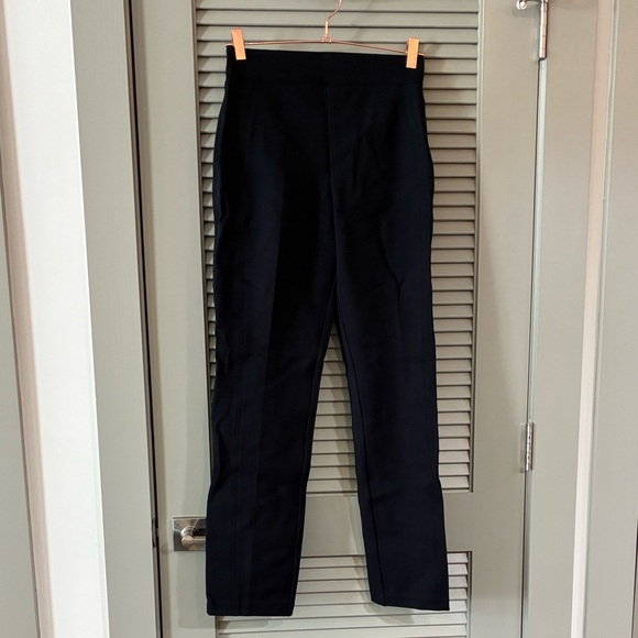 SPANX Pants - NWOT Spanx Pull on Black straight leg Ponte knit Pants Sz S